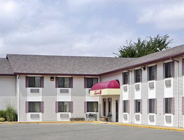 Motel Super 8 By Wyndham Columbus Exterior foto